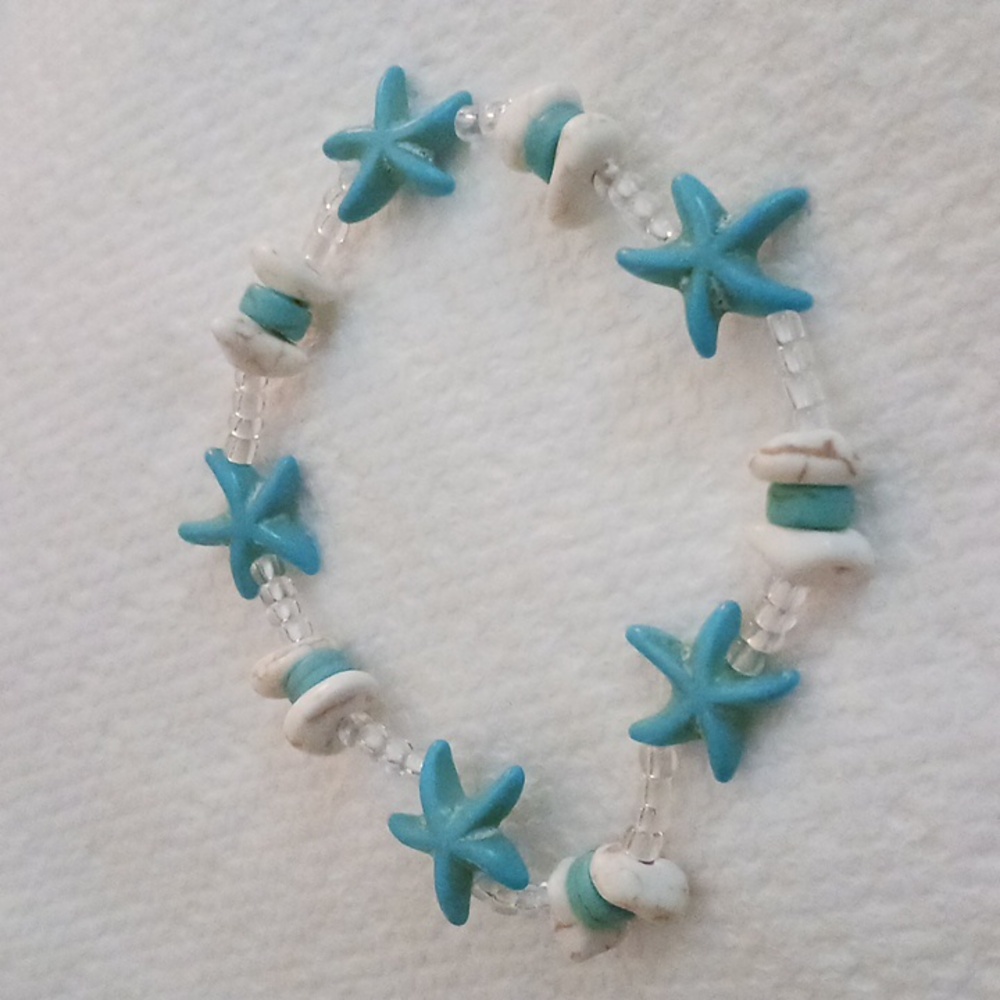 Blue and white starfish stretchy bracelet